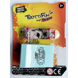 FINGER SKATE 9.5 CM AVEC RAMPE