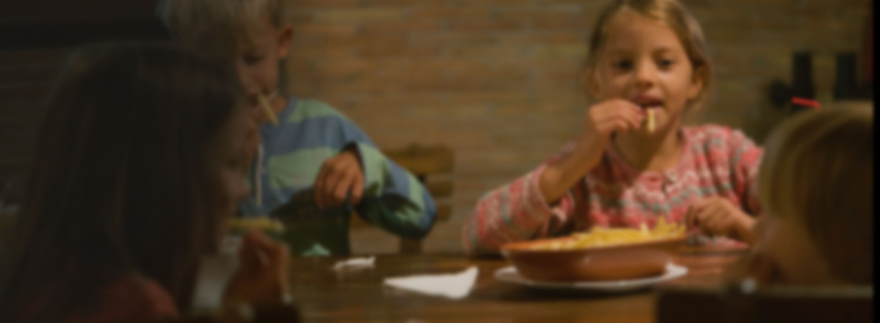 Magasin-gros-jouets-menus-enfants-restaurants